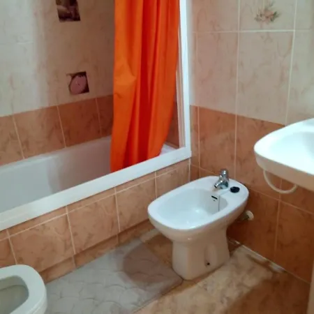 Wonderful Top Floor Ideally Located Between Sea And The Center Apartment *